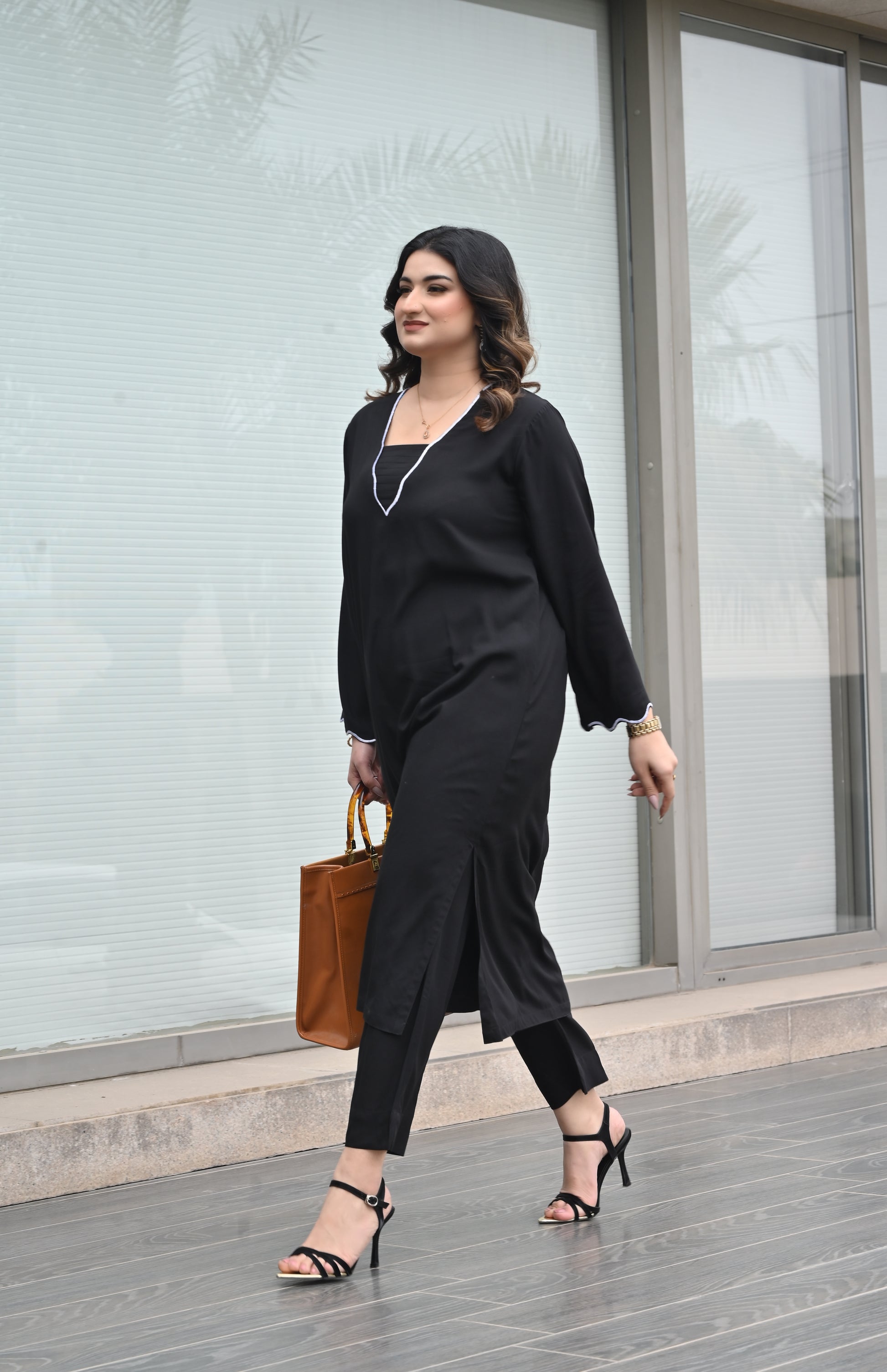 Black Kaftan