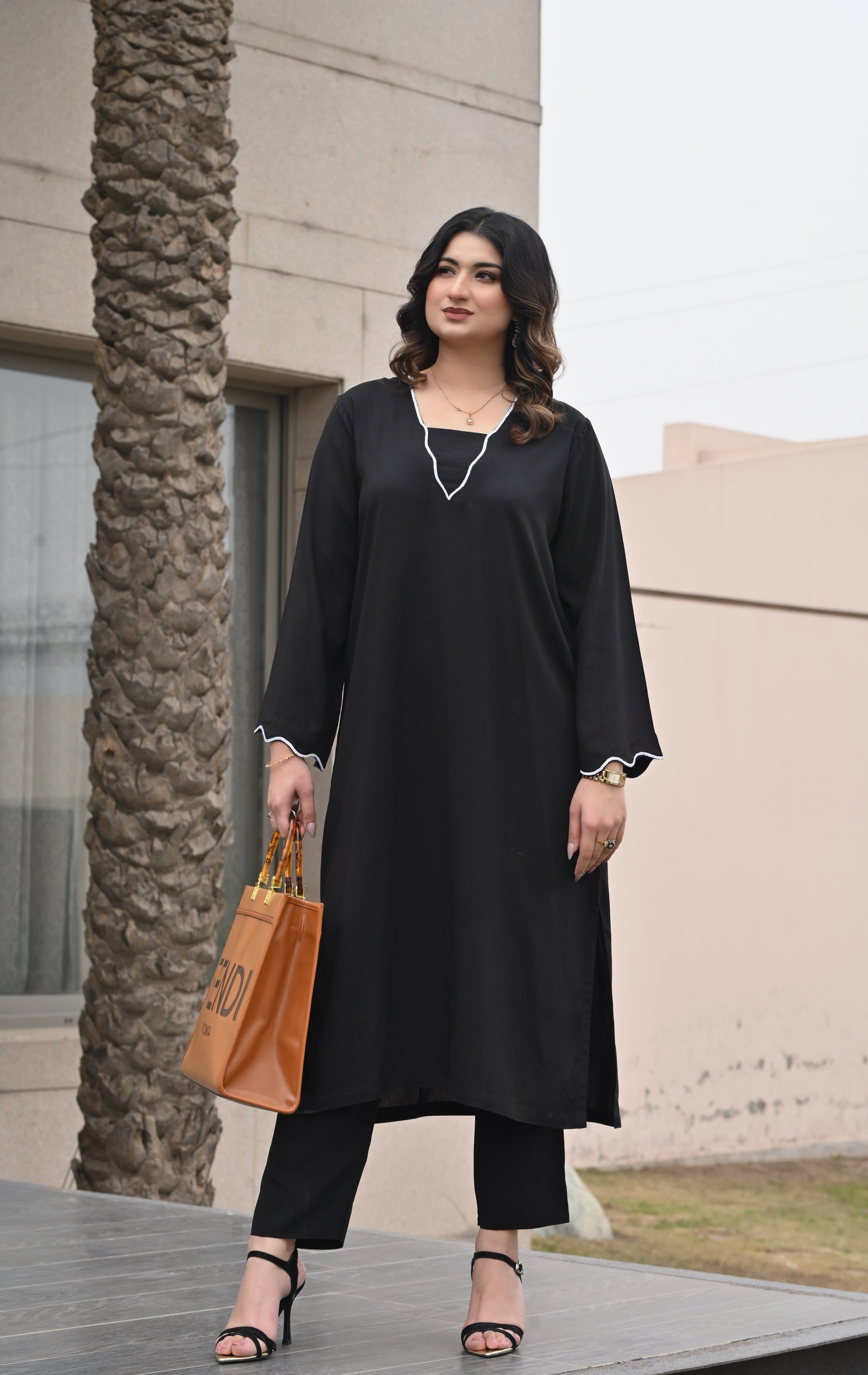 Black Kaftan 